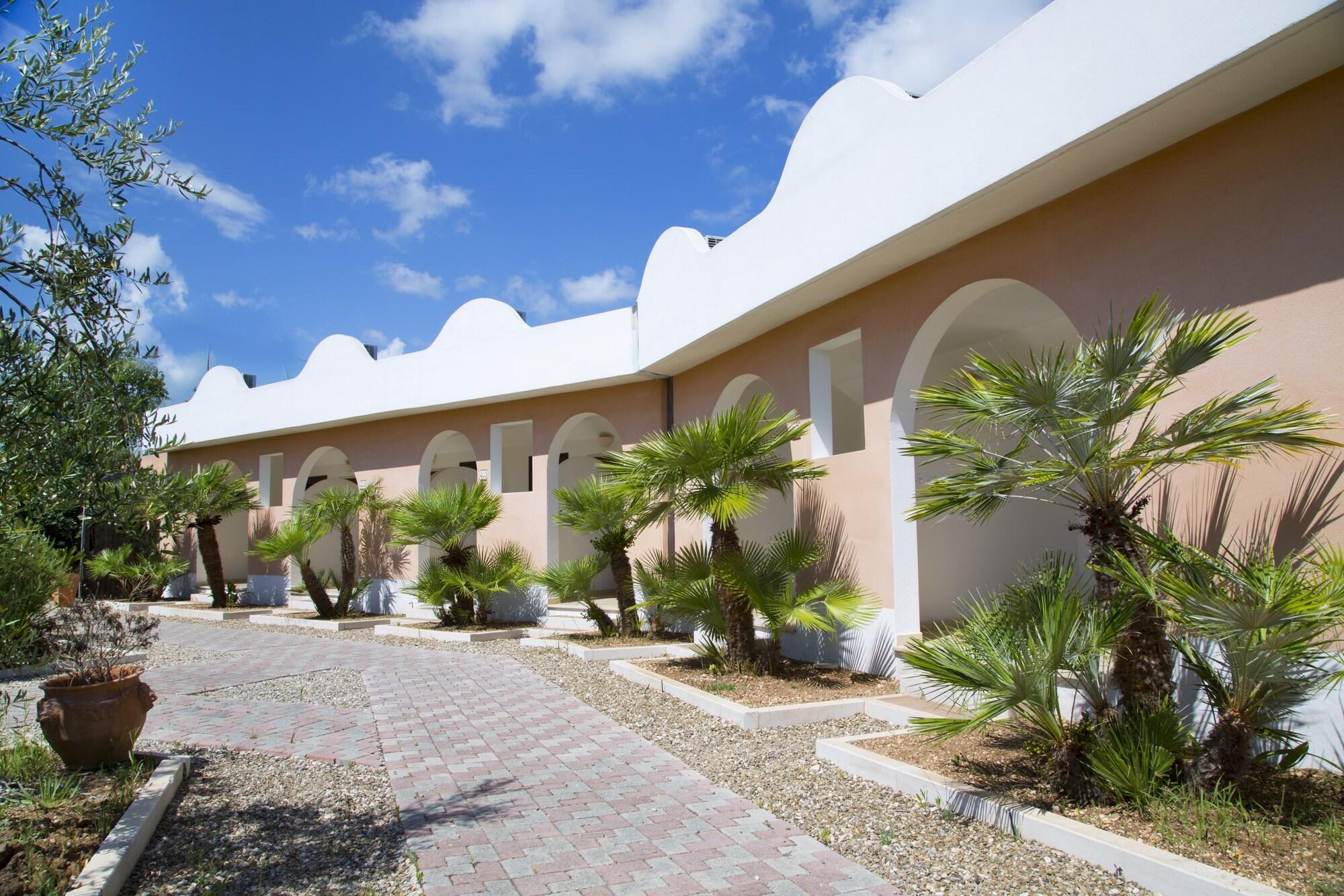 Garden Hotel Ripa فيستَ المظهر الخارجي الصورة