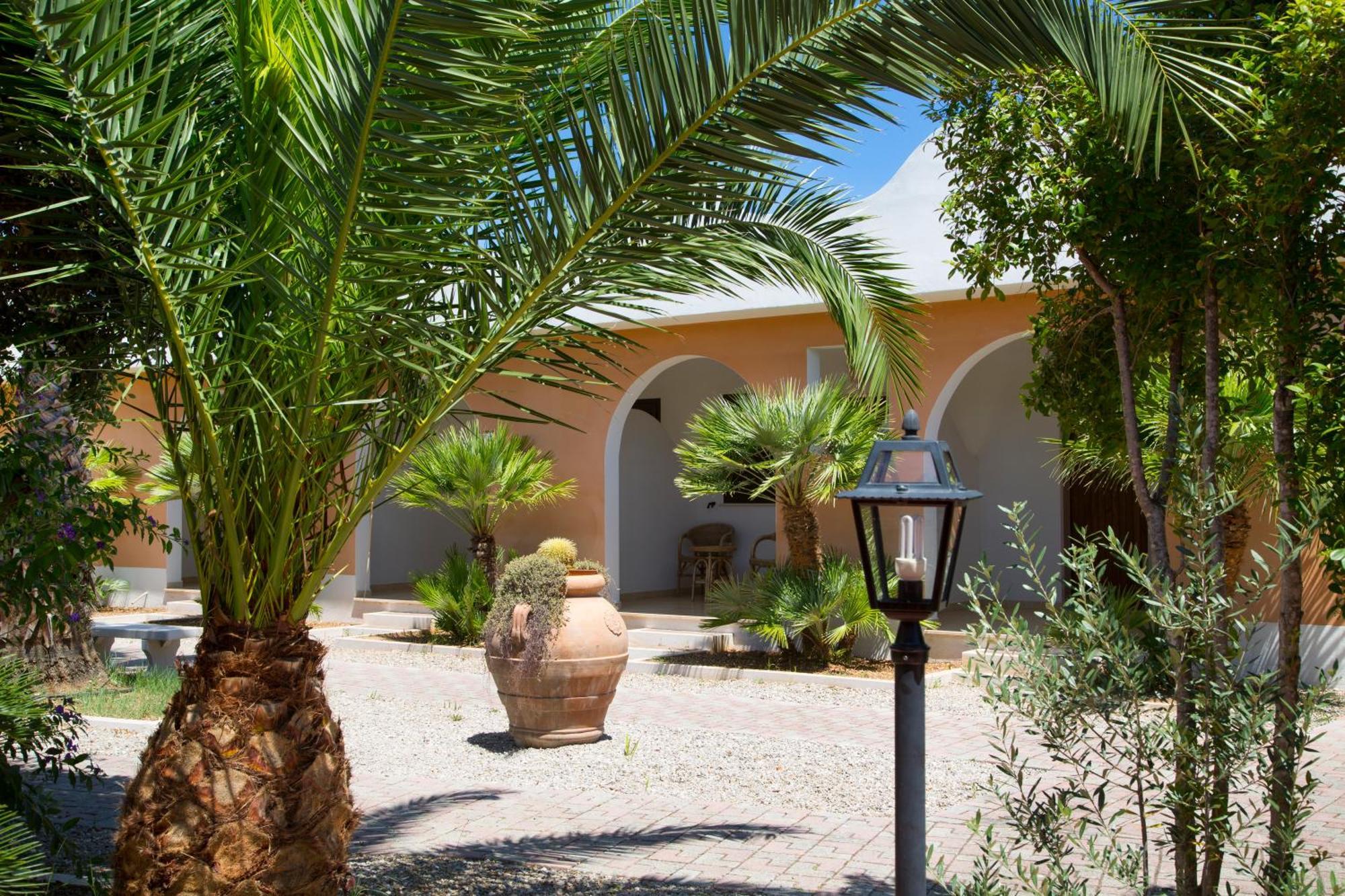 Garden Hotel Ripa فيستَ الغرفة الصورة