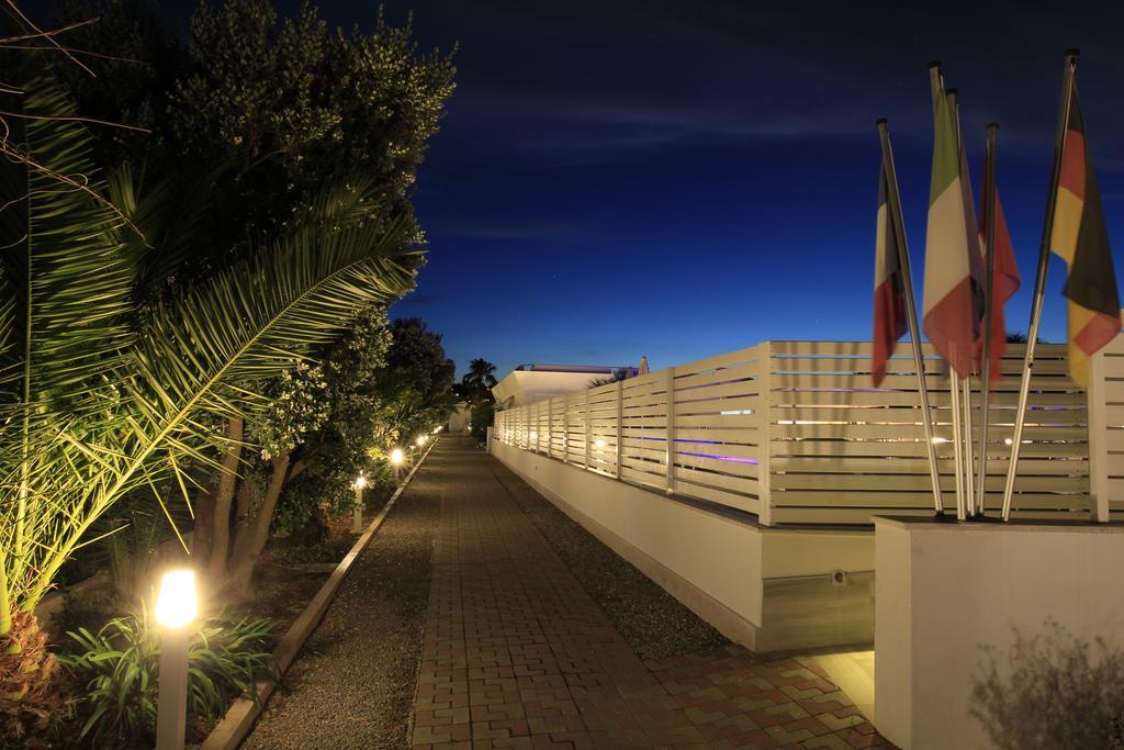Garden Hotel Ripa فيستَ المظهر الخارجي الصورة