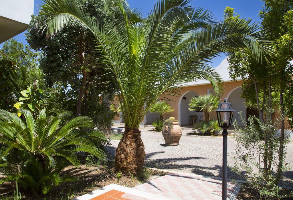 Garden Hotel Ripa فيستَ المظهر الخارجي الصورة