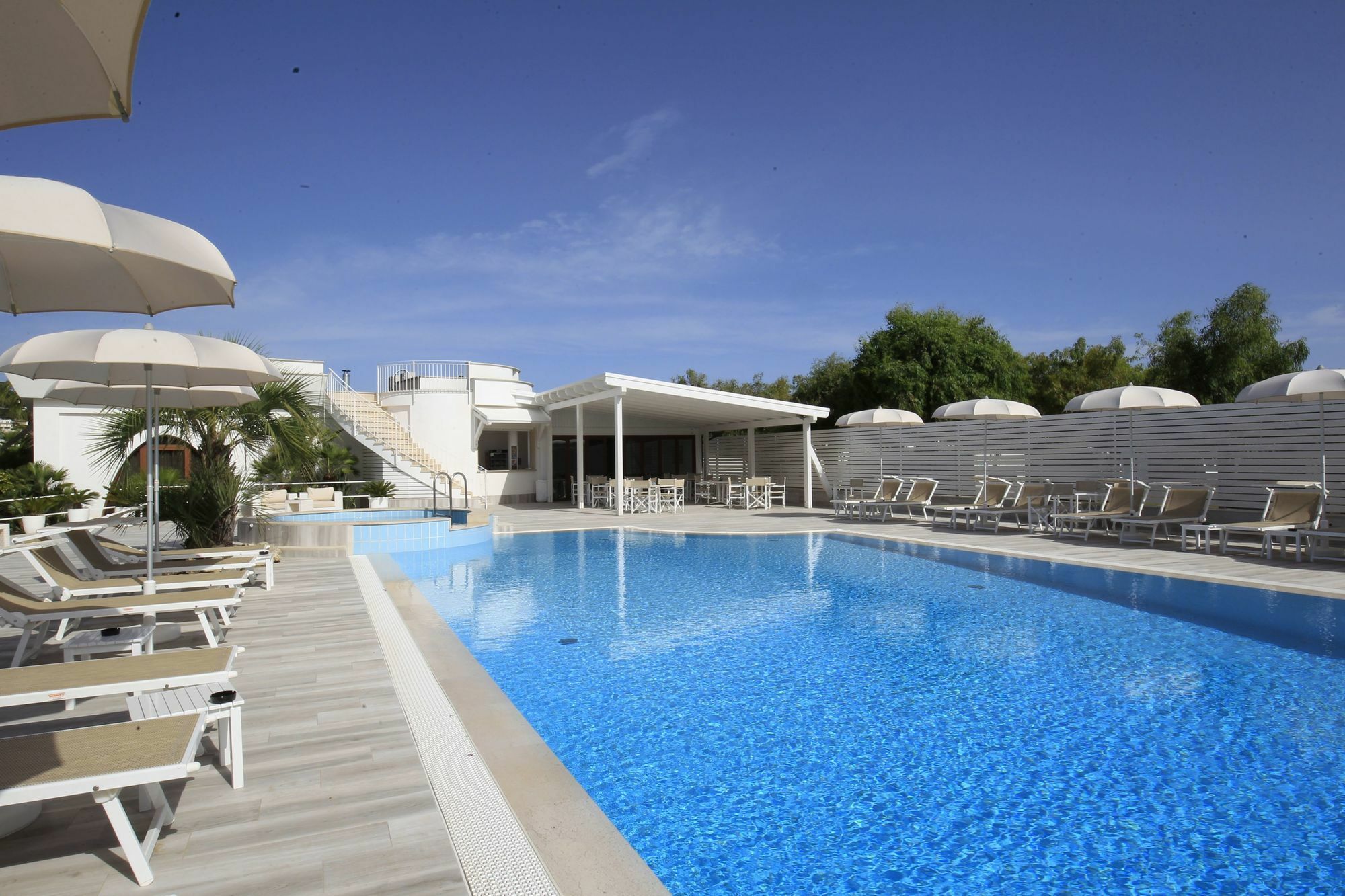 Garden Hotel Ripa فيستَ المظهر الخارجي الصورة